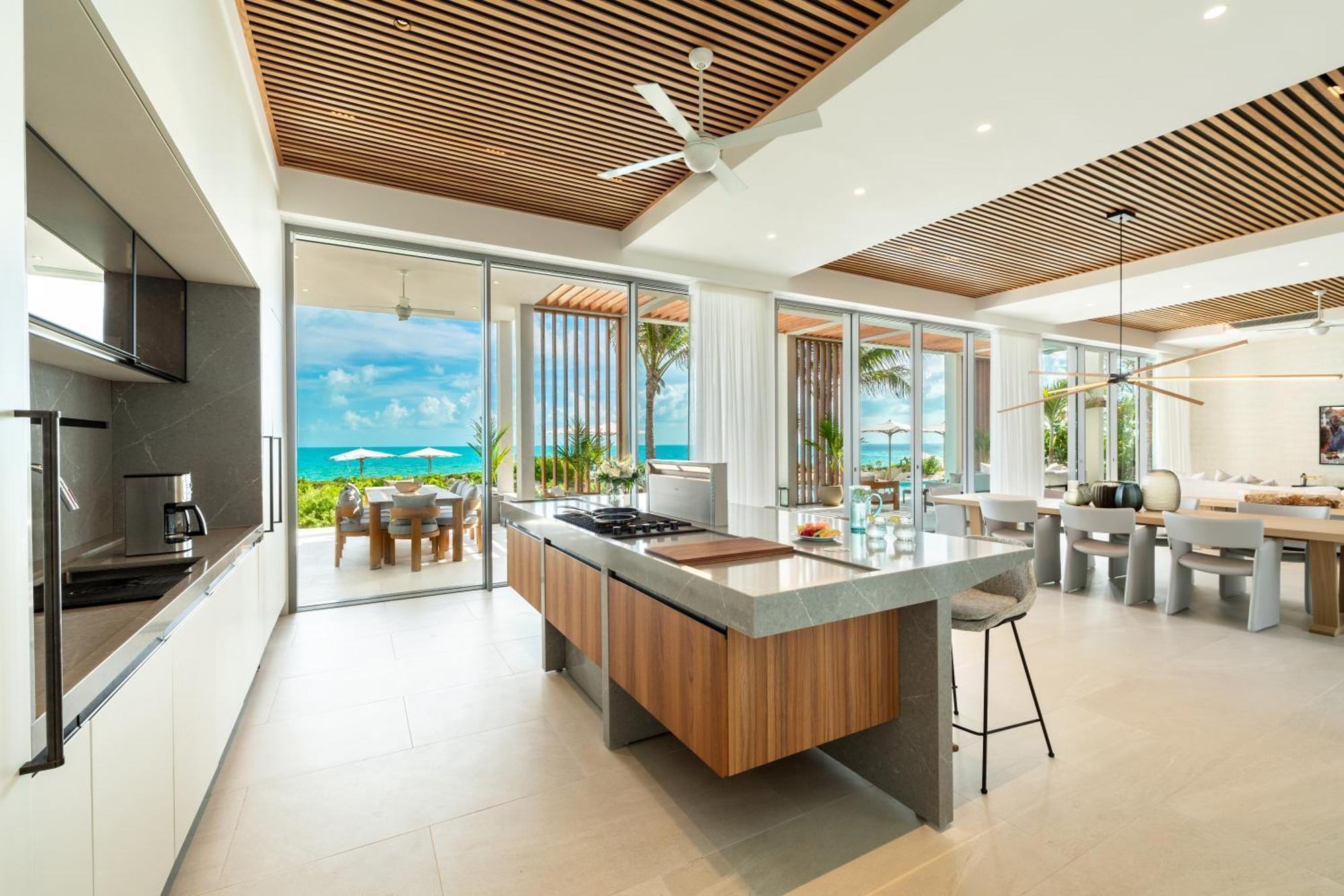 South Bank Hotel Long Bay Екстериор снимка